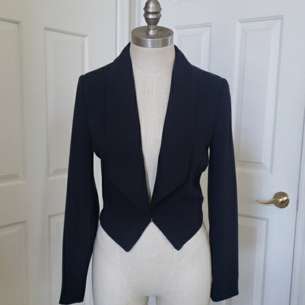 H&M Black Cropped Tuxedo Blazer Jacket Size 4 Structured - Picture 3 of 9